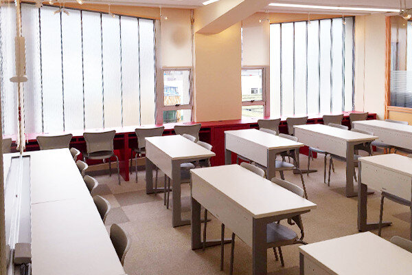 自立学習塾RED大宮教室の雰囲気